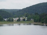 Kempy na Orlické přehradě - obec Milešov